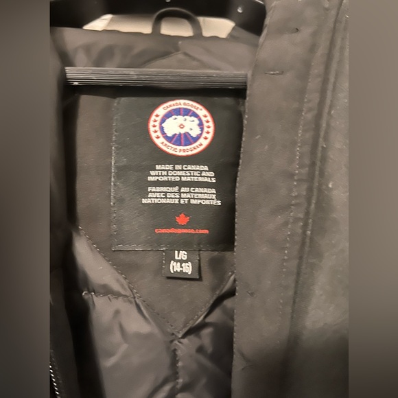 NEW CANADA GOOSE 'Brittania' Down Parka w/Genuine Coyote Fur Girls - Picture 3 of 3